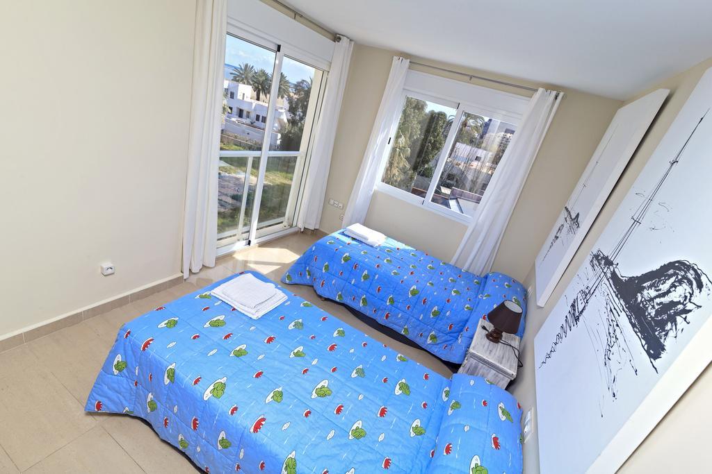 Apartamentos Carlton Vyb Denia Ngoại thất bức ảnh