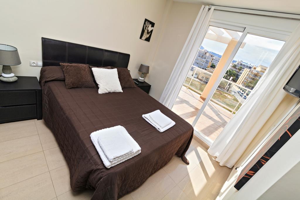Apartamentos Carlton Vyb Denia Ngoại thất bức ảnh
